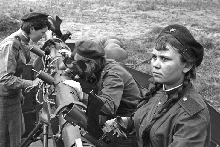 Žene u SSSR-u u toku Drugog svjetskog rata obavljale su najteže poslove.