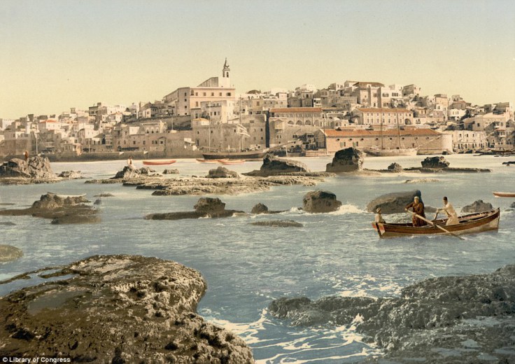 Luka u palestinskom gradu Jaffi nastala između 1890-1900. Inače, luka u Jaffi bila je od velikog značaja za Palestinu.